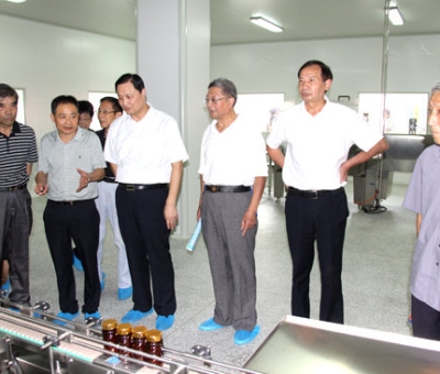 江西省老科協(xié)領(lǐng)導、老專家蒞臨仙客來公司考察老科協(xié)科技（培訓）示范基地工作