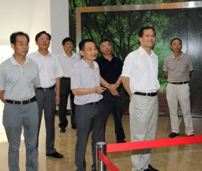 江西省科技廳副廳長羅瑩一行蒞臨仙客來公司考察省級工程技術(shù)研究開發(fā)中心建設