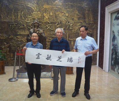 國家食物與營養(yǎng)咨詢委員會(huì)主任陳萌山一行蒞臨仙客來參觀指導(dǎo)